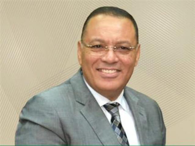 الدكتور ممدوح غراب