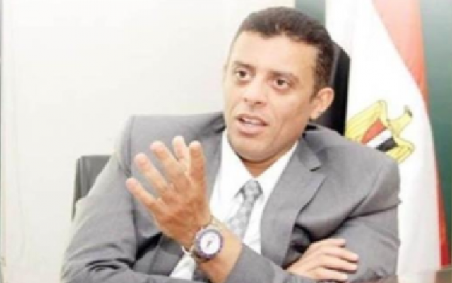 الدكتور محمد منظور 
