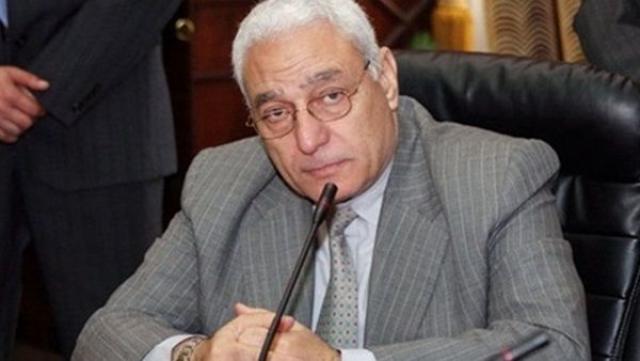 الدكتور أسامة العبد