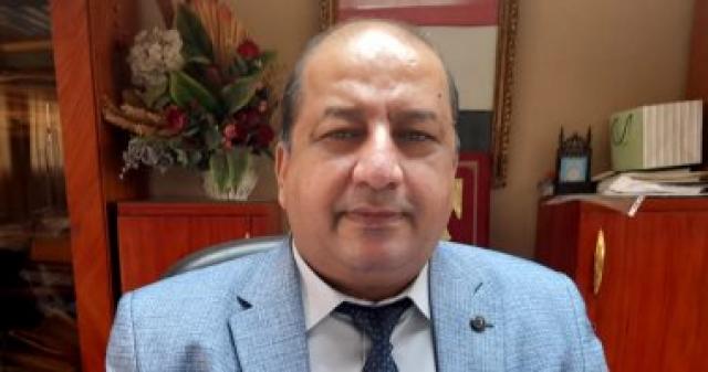 الدكتور احمد رجب عميد كليه الاثار بجامعة القاهرة