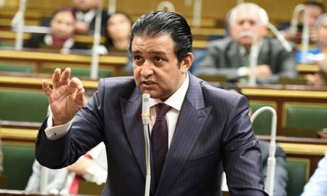 علاء عابد 