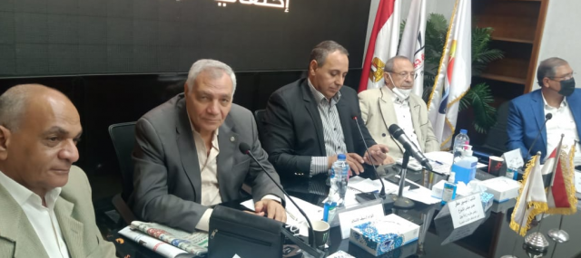 خلال الاجتماع