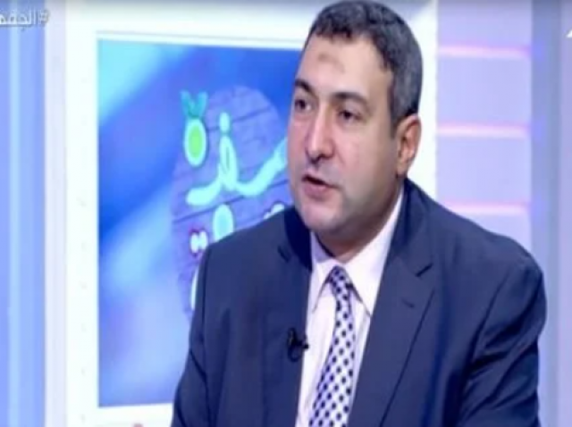 الدكتور أكرم غانم