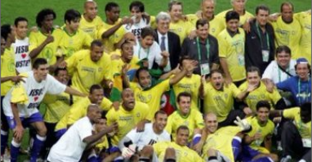 لحظة تتويج البرازيل