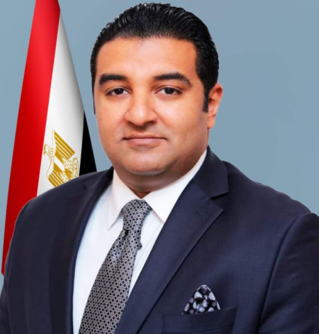 النائب محمود عصام 