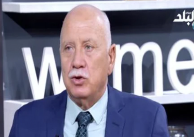 الدكتور أحمد غزالى، استشارى النباتات الطبية