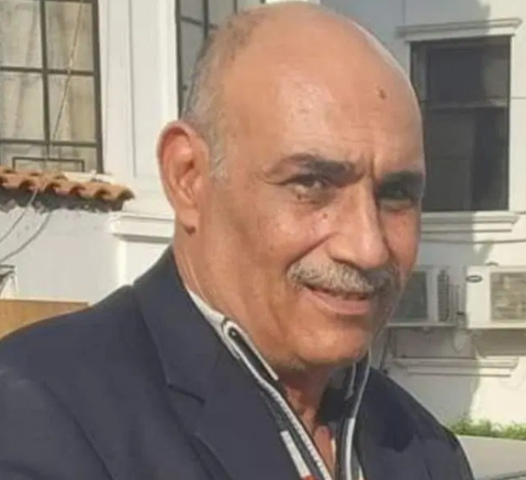 الصحفى عماد يونس