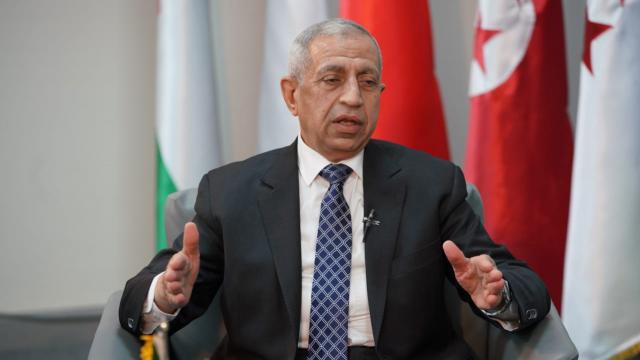 رئيس الأكاديمية العربية