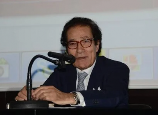 فاروق حسني