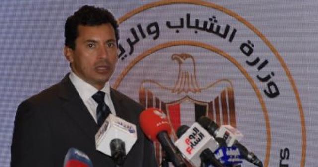 الدكتور اشرف صبحى 