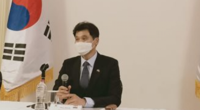 السفير الكورى الجنوبي هونج جين ووك