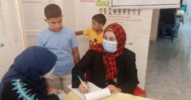 جانب من القافلة الطبية بمبادرة حياة كريمة