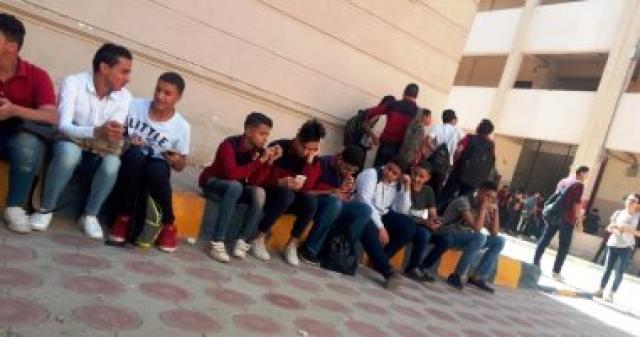 طلاب الثانوية العامة 