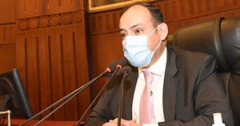 المهندس أحمد سمير وزير الصناعة والتجارة
