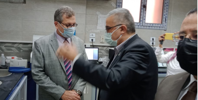  الدكتور محمد الأشهب عميد كلية الطب البشري بجامعة بنها