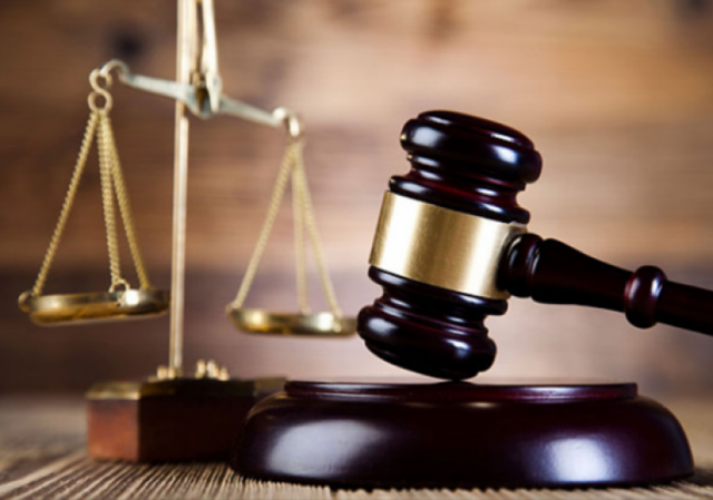 محكمة 