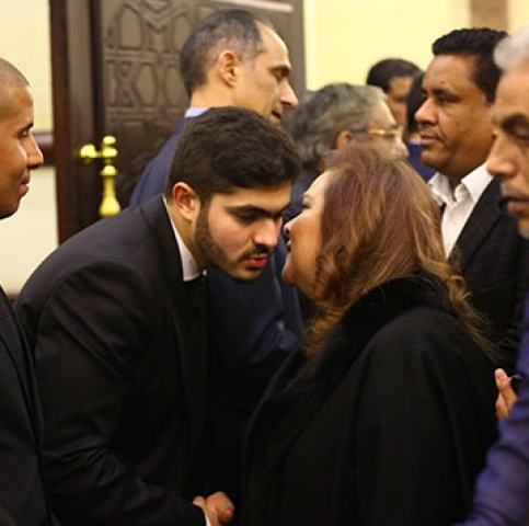 دلال عبد العزيز 