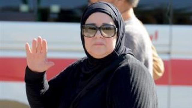 الفنانة دلال عبد العزيز