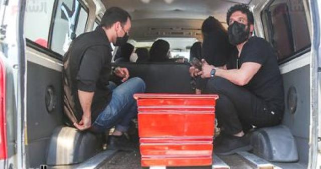 جنازة دلال عبد العزيز 