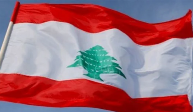 علم لبنان
