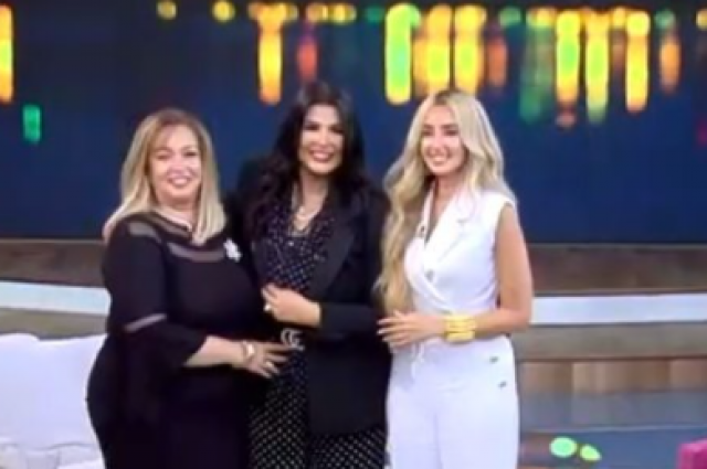 هنا الزاهد ووالدتها
