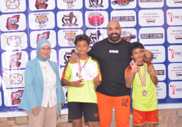 نجلا النائبة إيمان الألفى