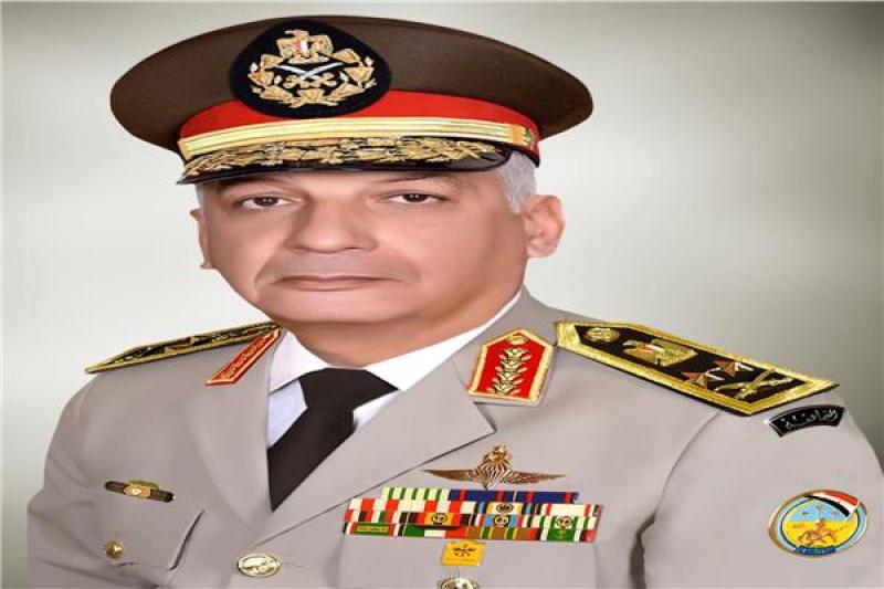 الفريق أول محمد زكى القائـد العـام للقـوات المسلحـة وزيـر الدفـاع والإنتـاج الحربـى
