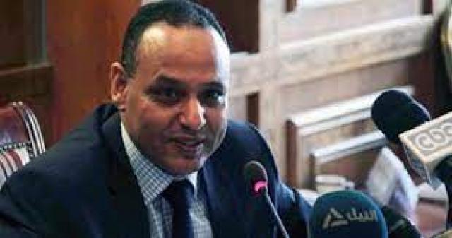 الدكتور محمود صقر