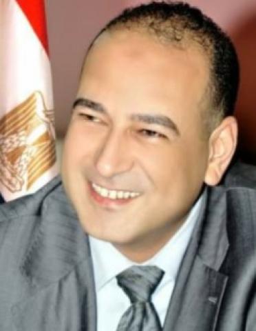 الكاتب الصحفى  عبد الناصر محمد