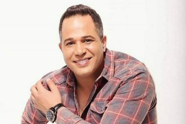 الفنان مصطفي درويش