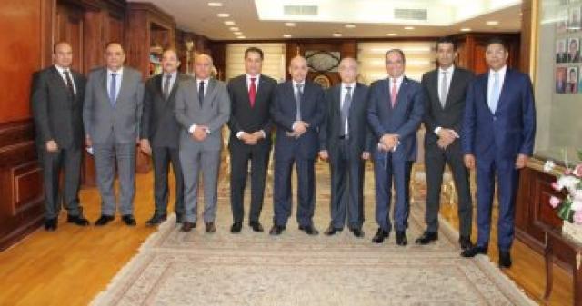 رئيس النيابة الإدارية يستقبل القائم بأعمال رئيس الوطنية للانتخابات