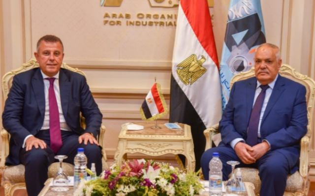  الفريق عبد المنعم التراس