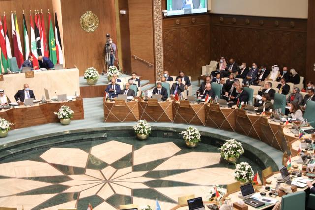 سامح شكري وزير الخارجية في الاجتماع