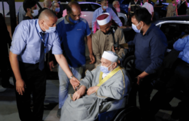 أحمد عمر هاشم 