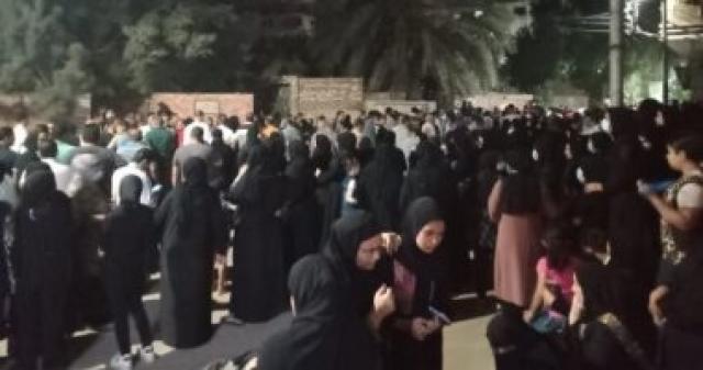 مصرع فتاة وإصابة خطيبها 