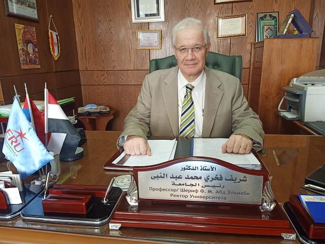 الاستاذ الدكتور  فخري محمد عبد النبي 