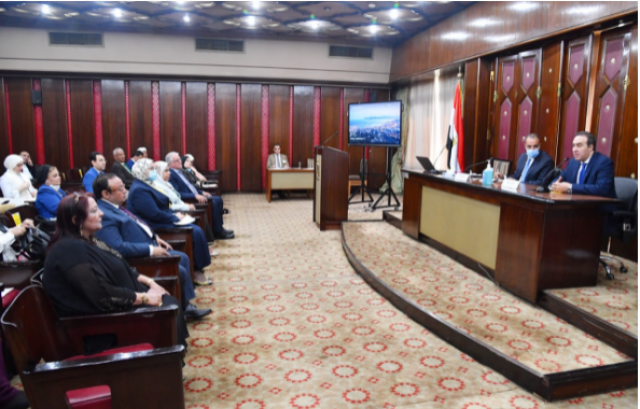 جانب من البرنامج التدريبي للنواب