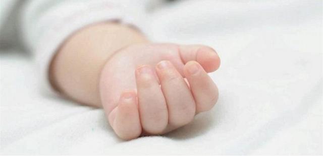 طفلة ماتت بالسكتة القلبية