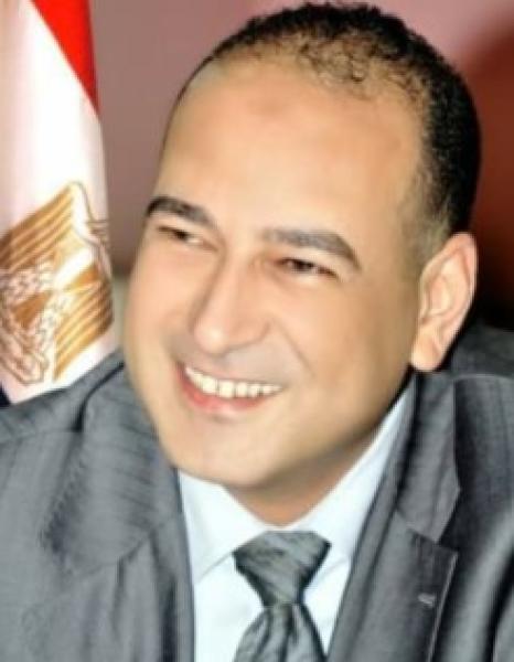 الكاتب الصحفي عبد الناصر محمد 