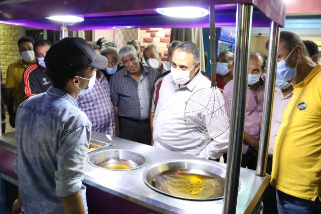 النائب تيسير مطر يتفقد معرض الأدوات المدرسية ولعب بنادى المصرى القاهرى