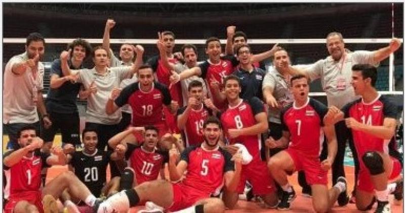 مدرب منتخب الطائرة 
