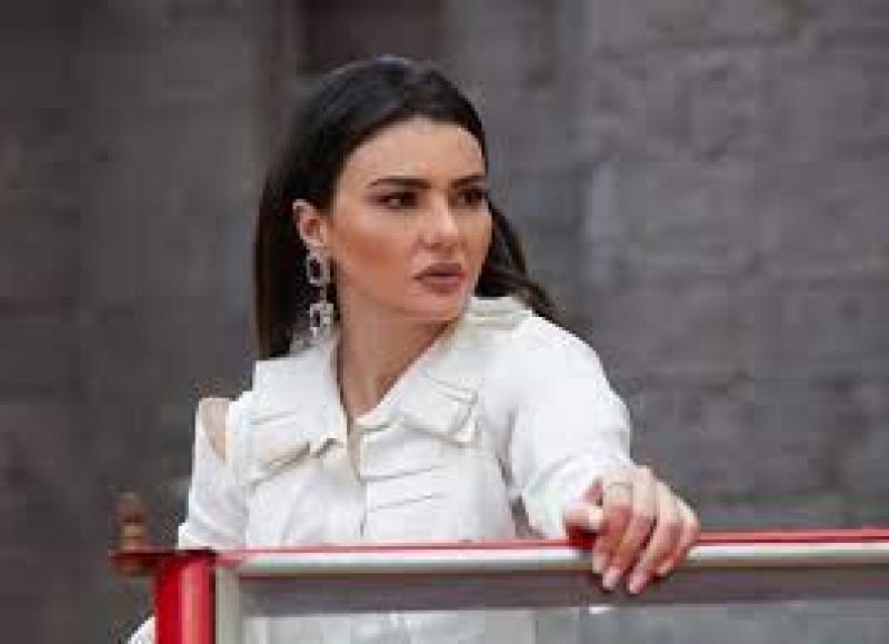 دينا فؤاد