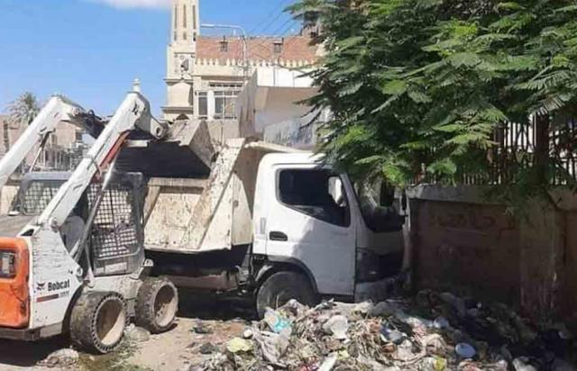 رفع مخلفات وقمامة - أرشيفية