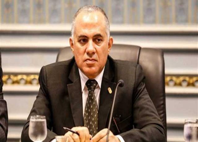 وزير الرى
