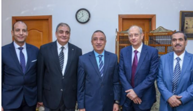 محافظ الاسكندرية