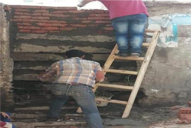 معابر وفتحات بسور السكة الحديد 