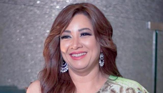  الفنانة انتصار 