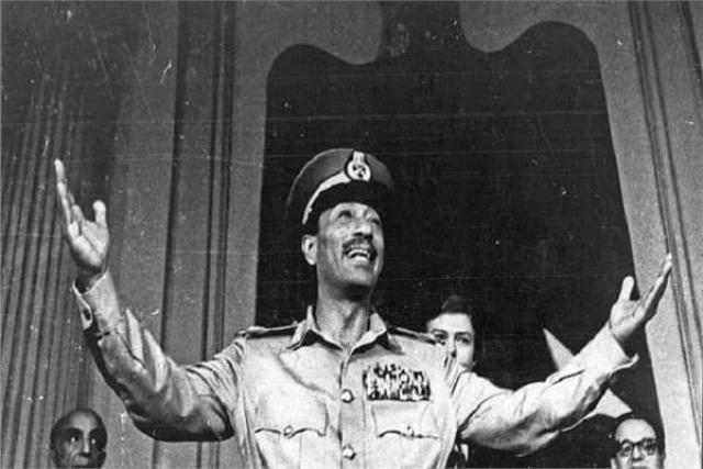 انور السادات 