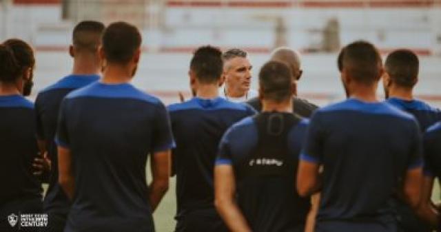 كارتيرون ولاعبى الزمالك