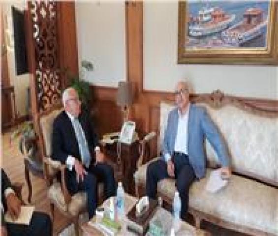 محافظ بورسعيد 